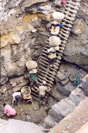 Coal mine: opencast mine, India (Annie Audsley)