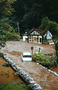 July 1968 flood - below Goughs cave (victor roberts)